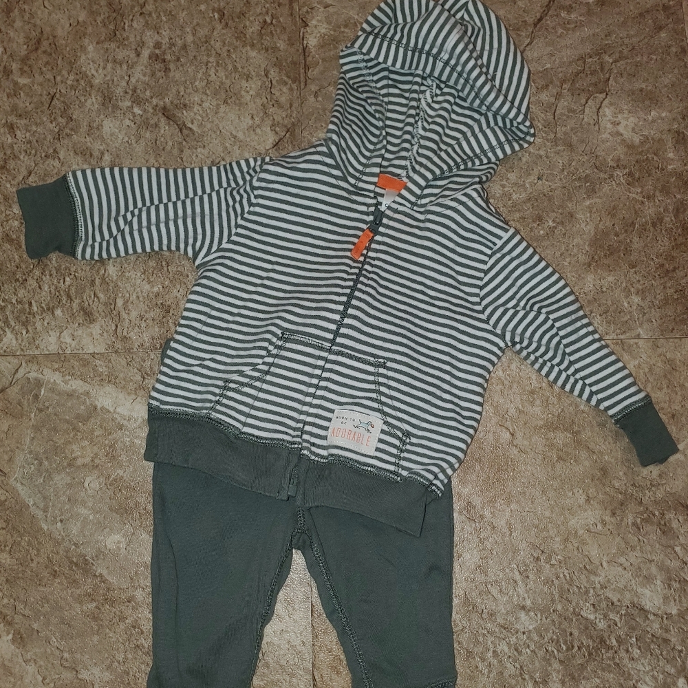 ❤ Carter Outfit sage and white size 3m
